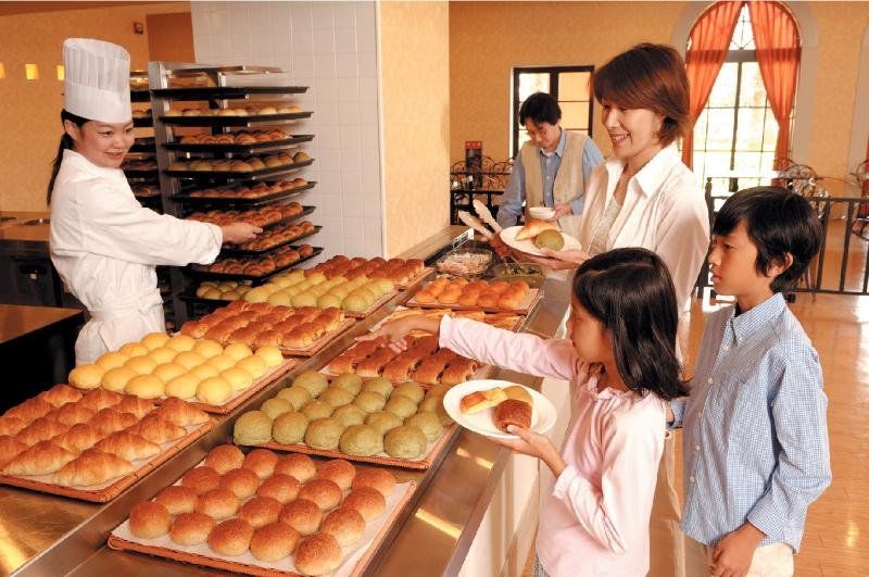Tokyo Disney Celebration Hotel Urayasu Exterior foto